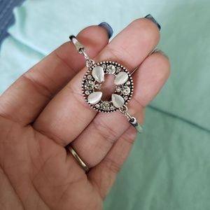 Paparazzi A MOONWALK In The Park - White Bracelet